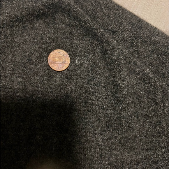 Uniqlo cashmere sweater. Fall 2015. - Picture 7 of 8